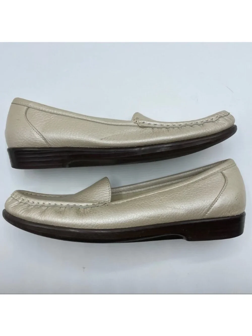 SAS Simplify Loafers Gold Lusso Leather Comfort Slip On 7.5 Narrow